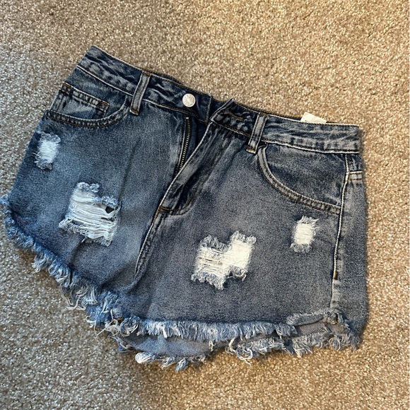 Shein Denim Shorts. Size small - Picture 1 of 2